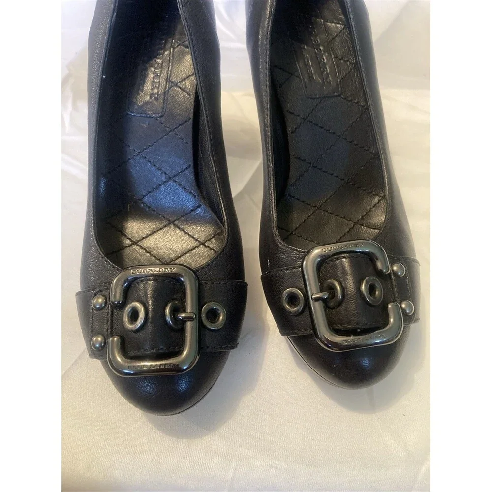 Burberry Black Leather Buckle Pumps Quilted Insoles Sz 5 Designer Heels - Picture 4 of 13
